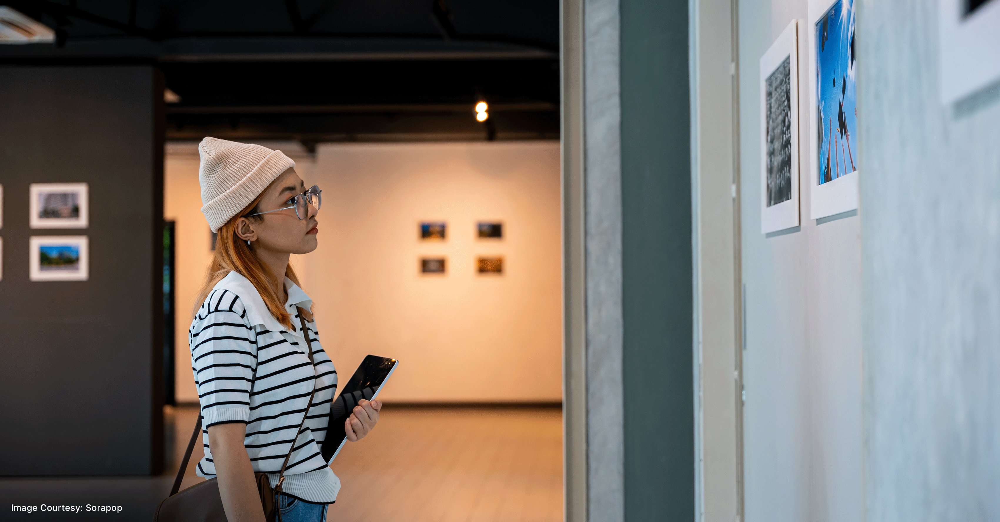 Building a Global Photography Network: The Role of Biennales in Cultural Exchange